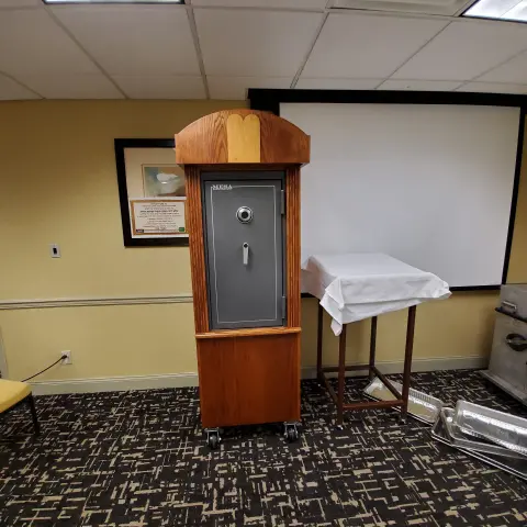 Aron HaKodesh Small Portable (new)